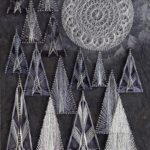 Claude Debussyのピアノ曲『Clair de lune』から着想を得ました。冬の冷たい森に、物悲しい旋律が聴こえてくる・・美しく輝くお月さまと森の木々が仲良く囁きあっている・・・そんな情景をイメージしています。